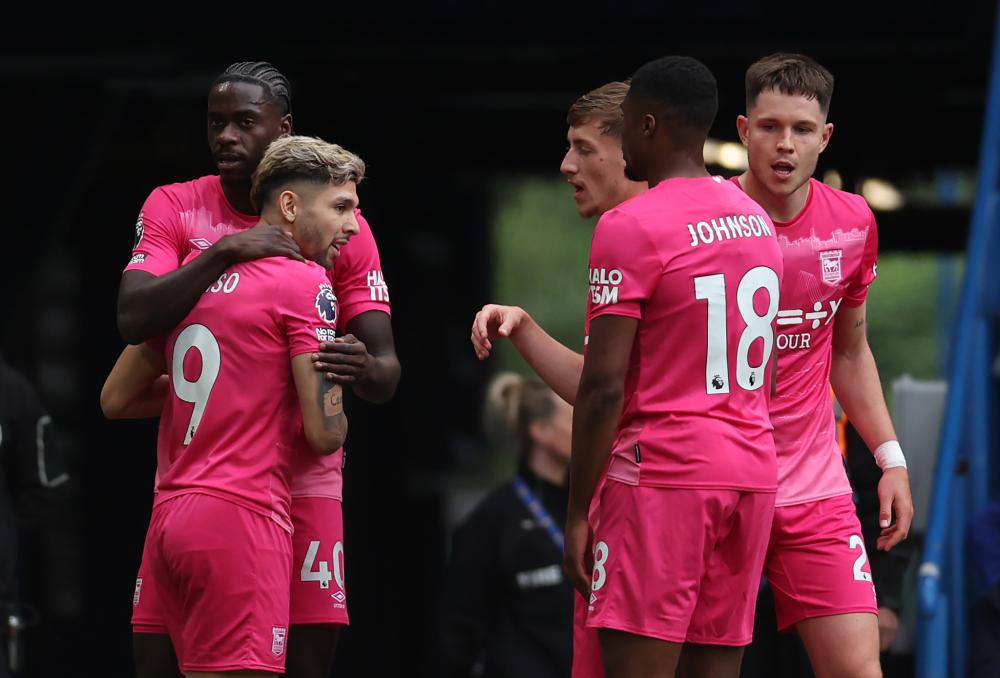 他为队友创 他为队友创